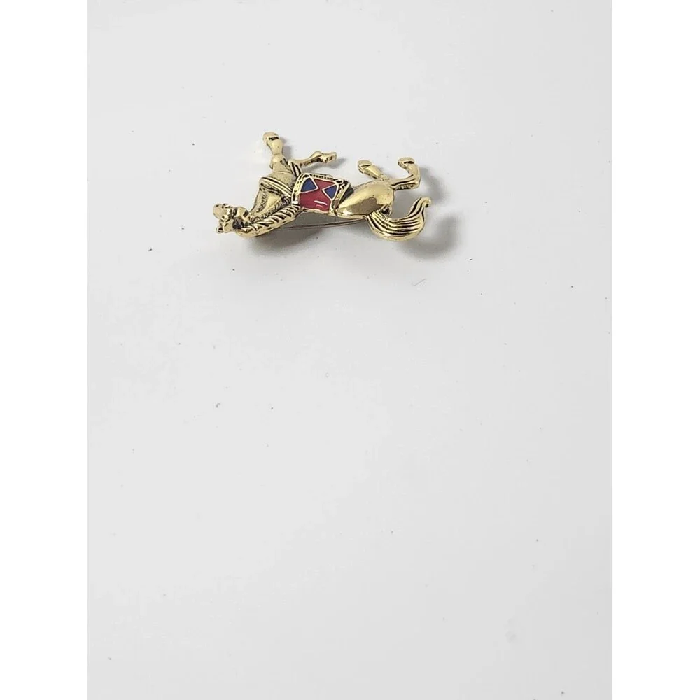 COSTUME FASHION JEWELRY-RED SADDLE HORSE BROOCH